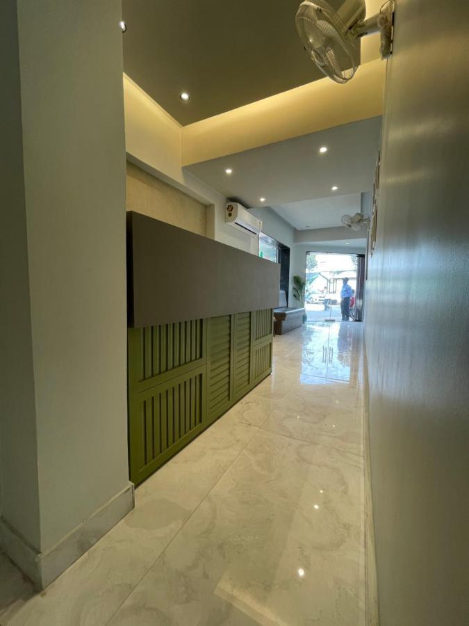 Hotel The Crest 加尔各答 外观 照片